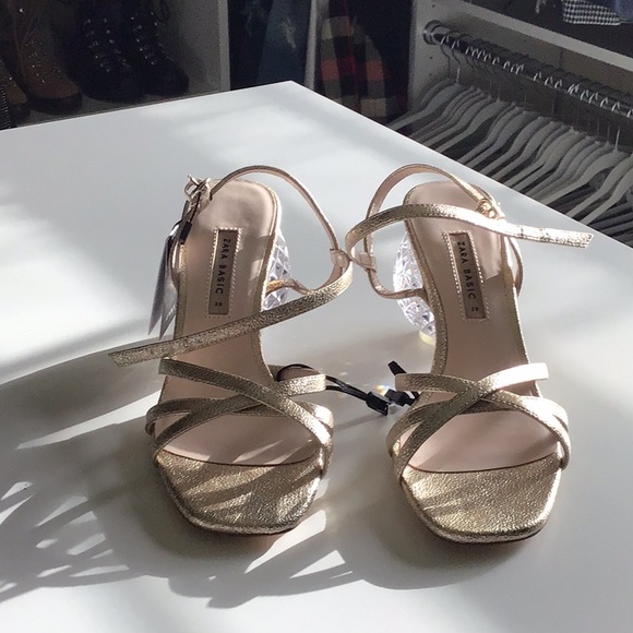 ZARA Sandal - Picture 3 of 4